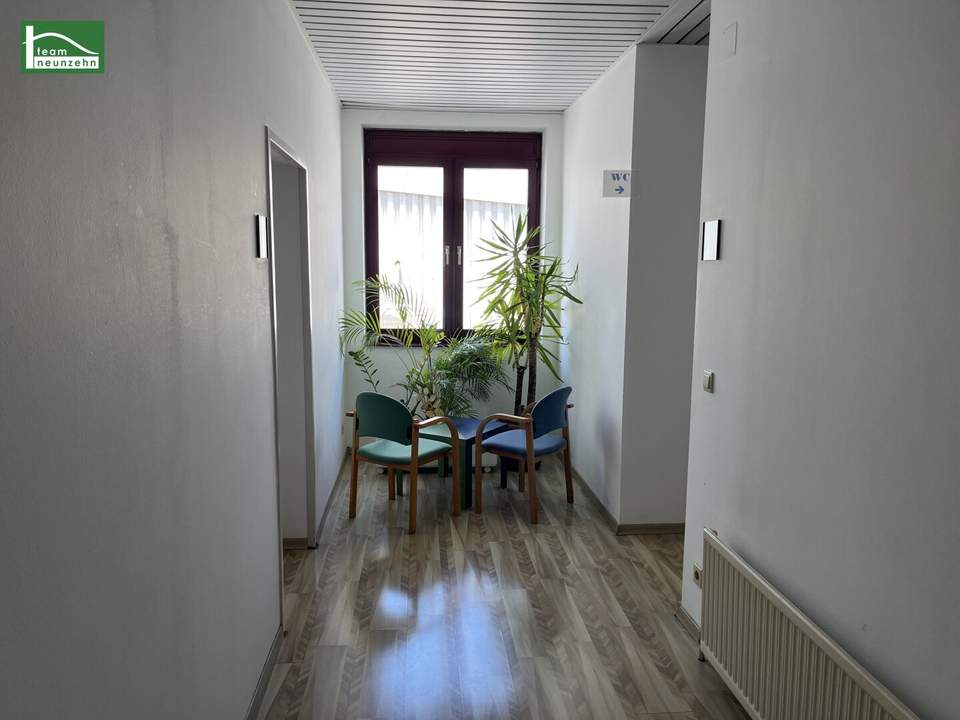 Büroflächen im Gewerbegebiet Strebersdorf. 1 gesamtes Stockwerk! 6 Parkplätze inkludiert!