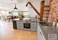 Außergewöhnliche Dachgeschosswohnung in Laufen mit Charme und zwei Dachterrassen