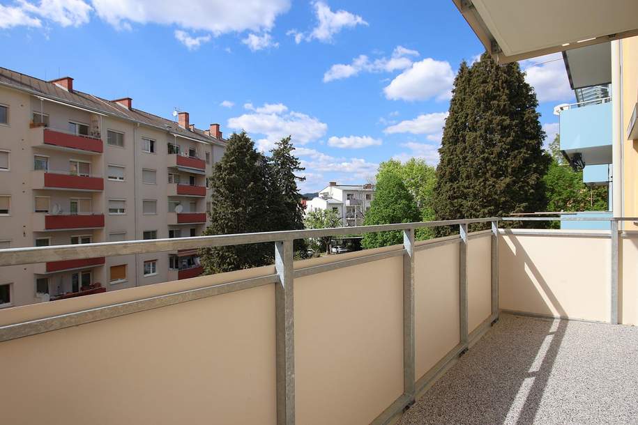 Sanierungsbedürftige 2-Zimmer-Wohnung mit Balkon, Wohnung-kauf, 125.000,€, 8045 Graz(Stadt)