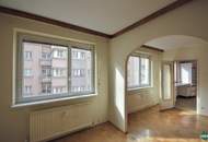 Stadtnah wohnen, individuell gestalten: 3-Zimmer-Sanierungsobjekt mit Südloggia