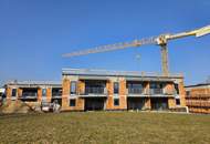 Paket - Angebot A01: Provisionsfreie Neubauwohnung mit 75m² Wfl., 9m² Terrasse, 59m² Garten, 2 TG-Plätze in Holzhäuseln!