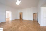 helle 5-Zimmer-Altbauwohnung in der Heinestraße