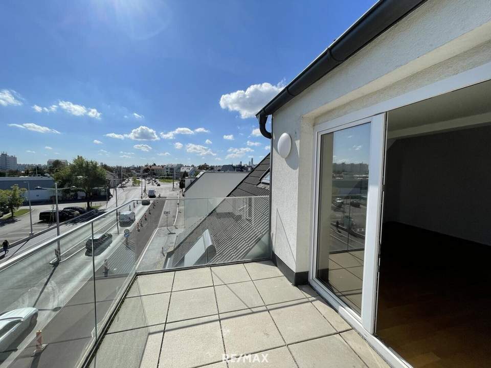 2-Zimmer-Wohnung mit Balkon und Dachterrasse