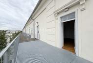 SCHLOSS NEUSIEDL – HISTORISCHER CHARME TRIFFT AUF MODERNEN WOHNGENUSS MIT GROSSZÜGIGEM BALKON