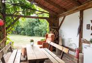 Liebevolles Anwesen mit Atelier auf traumhaft schönem Eigengrund - 59,17m² Wohnhaus plus 58,84m² modernisierte Scheune!