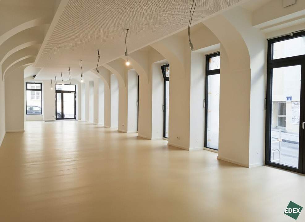 Erstbezug nach Sanierung: Großes, helles Ecklokal im 6.Bezirk