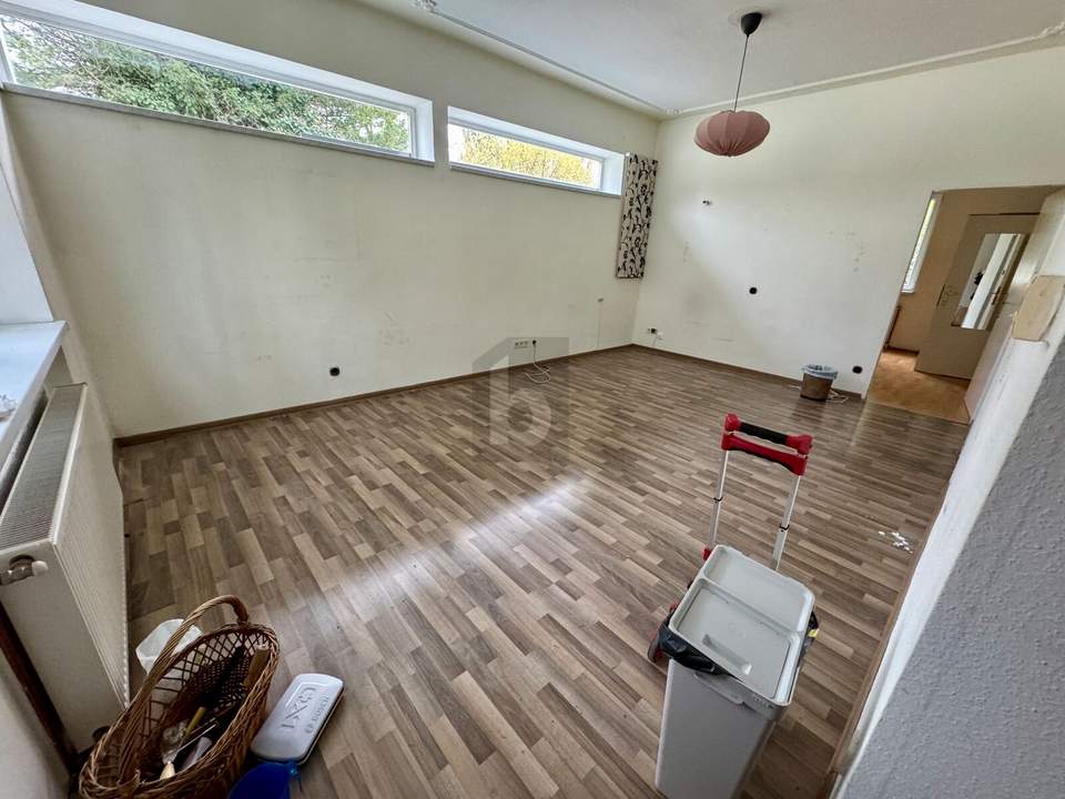 IDEALE GEWERBLICHE FLÄCHE MIT KLEINEM LAGER!
