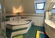 Großzügiges Einfamilienhaus mit Pool und Sauna im Grünen