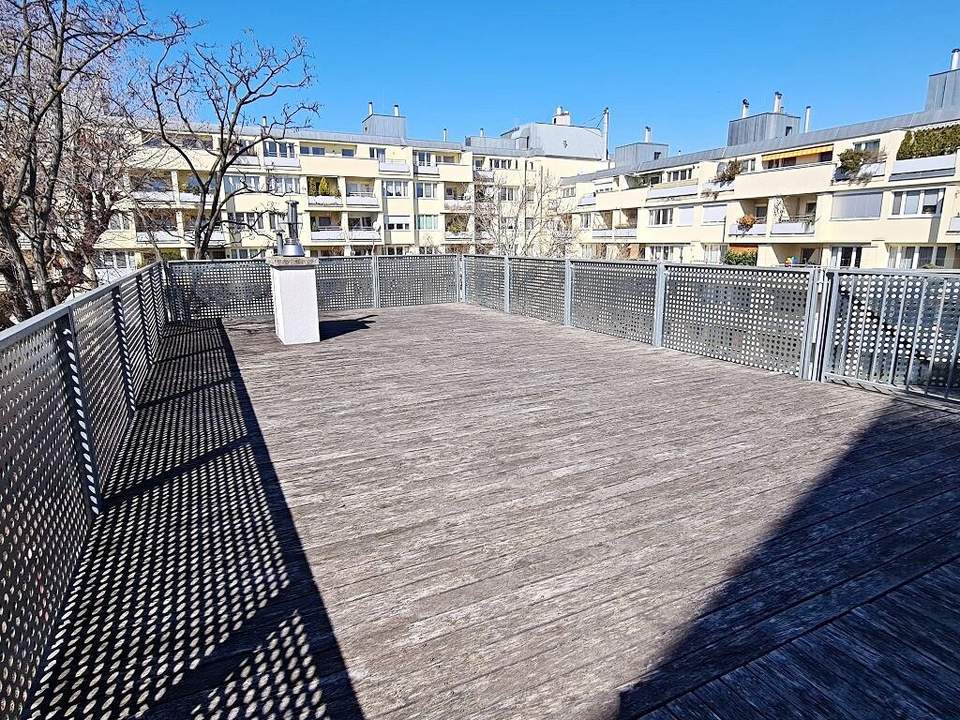 TERRASSENHIT, U3-Nähe, 61 m2 Neubau mit 80 m2 Terrasse, Wohnküche, 1 Zimmer, Duschbad, Parketten, 1. Liftstock, Lorystraße