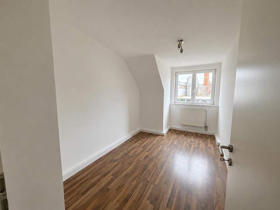 Gemütliche Dachgeschosswohnung in der Meierhofstraße zu vermieten