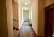 Ruhelage: Schöner 2-Zimmer-Altbau mit Blick in den grünen Hinterhof