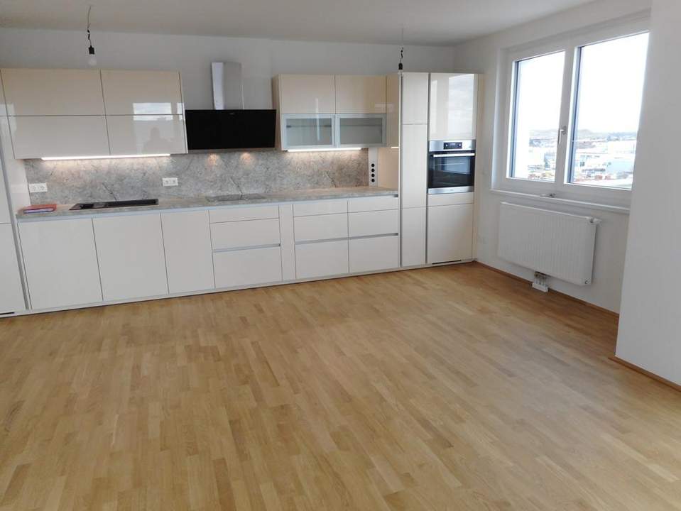 WOHNUNG IN TOPAUSSTATTUNG MIT BALKON UND GARAGE