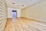 Frequenz-Standort deluxe! 35 m²-Geschäftslokal in der Herzog-Leopold-Straße | Retro-Portal mit breiter Fensterfläche | Sofort anmietbar