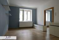 Teilsanierte, helle und geräumige 2-Zimmerwohnung - Nähe Kutschkermarkt