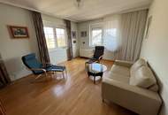 Mehr Raum, mehr Möglichkeiten - vielseitiges Zweifamilienhaus mit Gartenidylle!