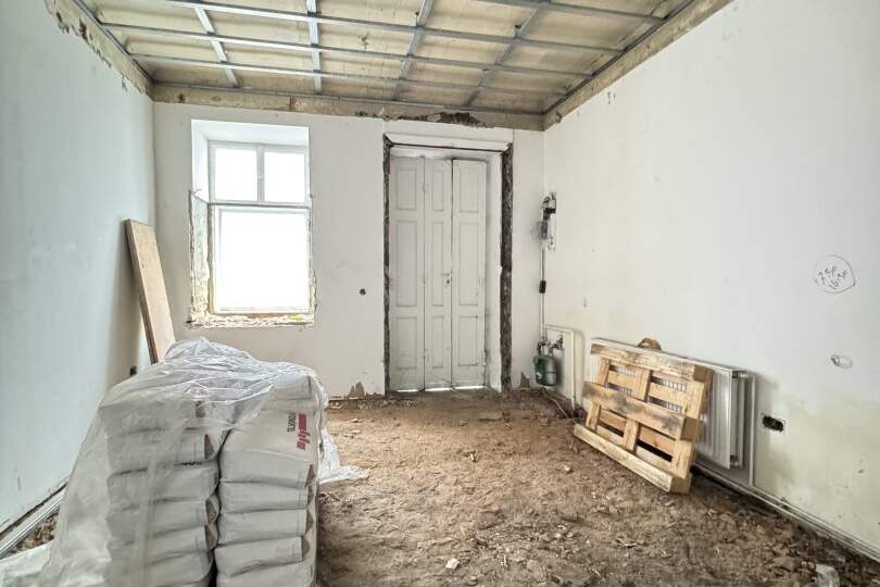 Charmante 1-Zimmer-Altbauwohnung mit Entwicklungspotenzial in Ruhelage – Nähe U6 Gumpendorfer Straße, Wohnung-kauf, 89.000,€, 1150 Wien 15., Rudolfsheim-Fünfhaus