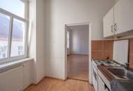 ++KLNB121++ Renovation Opportunity: 2-Room Apartment in Prime Location with Airbnb Potential
