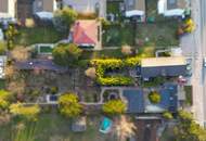 Wohnhaus mit Schwimmteich - 2 Wohneinheiten und Geschäft möglich