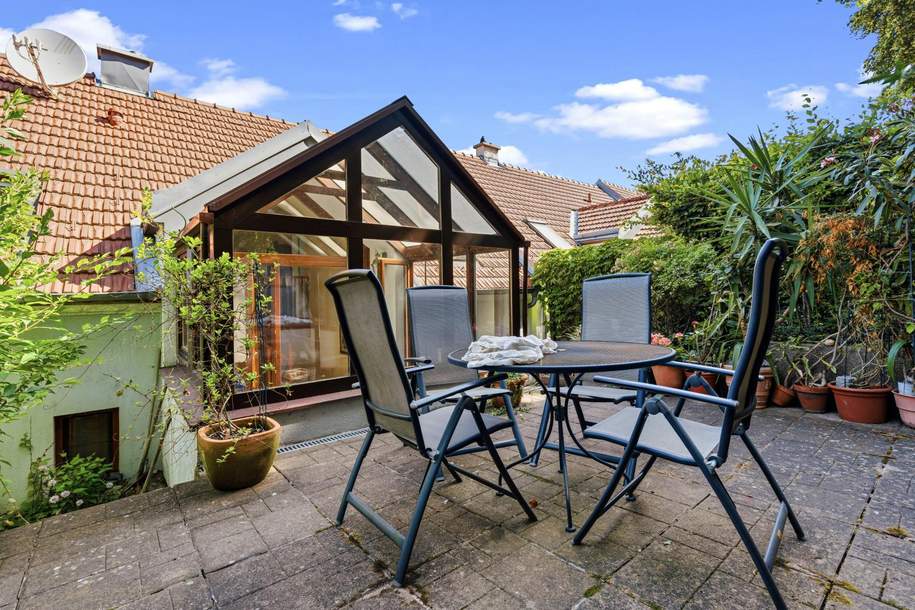"blühender Empfang mit besonderem Charme!", Haus-kauf, 559.000,€, 2102 Korneuburg