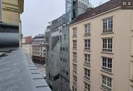 | PRIME LAGE | 3 ZIMMER | GROSSZÜGIGE RÄUME | LICHTDURCHFLUTET |