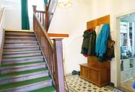 Liebevoll saniertes Jahrhundertwendehaus aus 1930, modernisiert 2009 - 4 Zimmer, Veranda, Keller, Terrasse auf 1.270m² Grund!