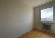 Renovierungsbedürftige 3-Zimmer-Wohnung mit Loggia in Waidmannsdorf