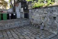 Schöne 4,5 Zimmer Altbau-Villenetage mit Gartennutzung und kleinem KFZ-Stellplatz