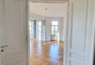 Klassisch. Wienerisch. Wunderschön. Ein Zuhause mit Charakter! Klassische Altbauwohnung in kompletter Hoflage + Flügeltüren + Grünblick!