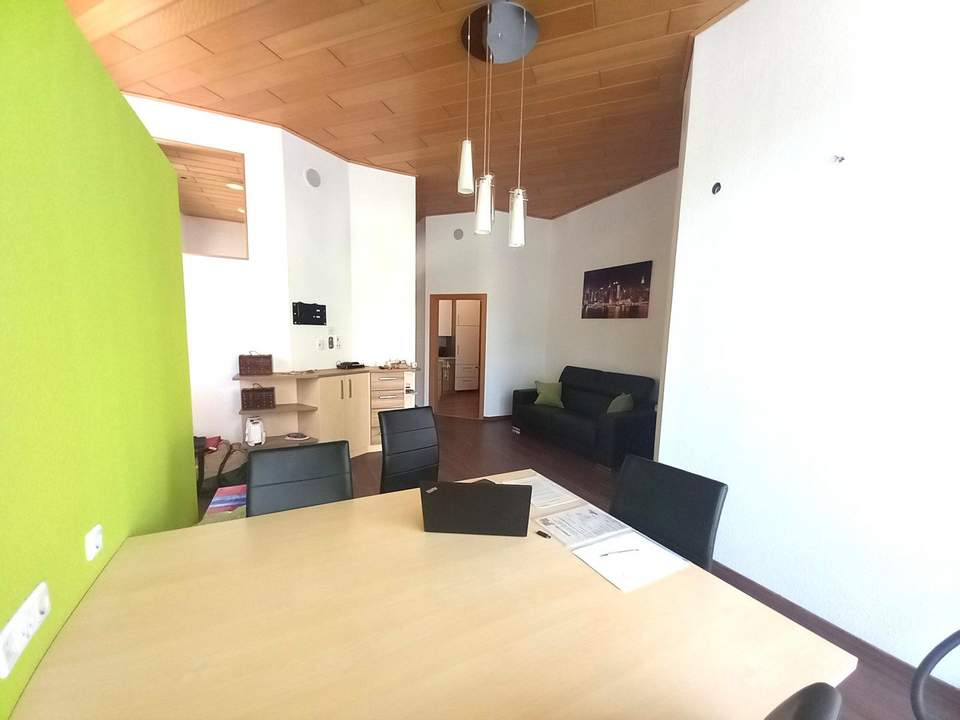 BÜROFLÄCHE MIT WERKSTATT NAHE DER WIENER STADTGRENZE