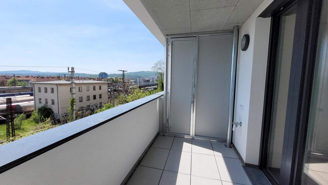 2-Zimmer Wohnung mit großer Küche und Süd-Loggia