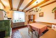 Stilvolles Ein- Zweifamilienhaus mit Doppelgarage und großen Garten