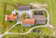 Einzigartige Landwirtschaft mit zwei Wohnhäusern, Wirtschaftsgebäuden, Wald- und Ackerflächen im Lavanttal