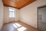 ++Q16++ sanierungsbedürftige 2-Zimmer Altbauwohnung in guter Lage