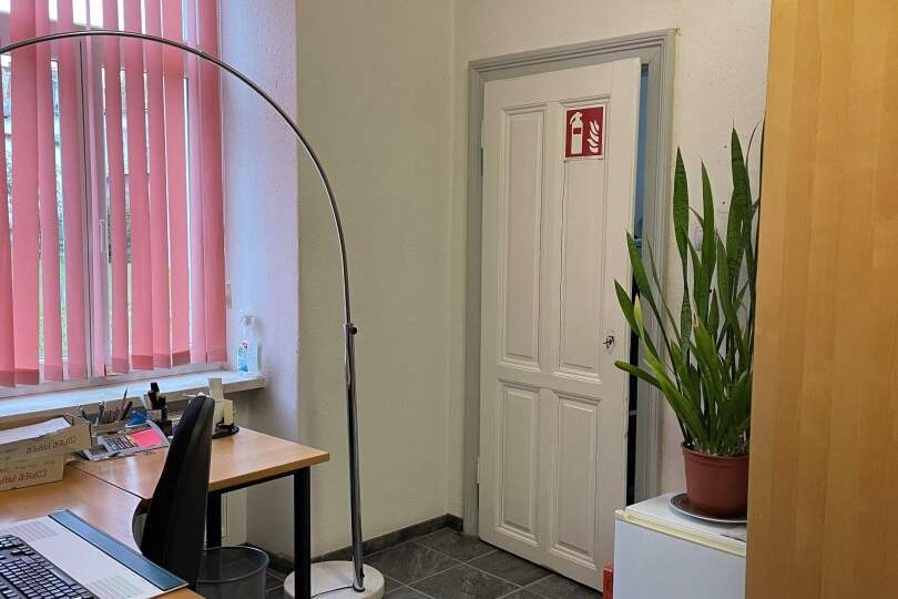 ca. 95 m² Büro in frequentierter Lage in ++ KNITTELFELD ++, Gewerbeobjekt-miete, 594,31,€, 8720 Murtal