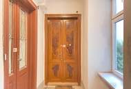 2-Zimmer-Altbauwohnung nahe U1 | Balkon vorübergehend bewilligt