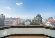 Großzügige Altbau-Residenz mit Balkon, Loggia &amp; drei En-Suite-Bädern