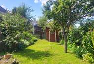 Landhausstil | uneinsehbarer Innenhof u. überdachte Pergola | romantischer Garten | Schwedenofen | freistehende Badewanne