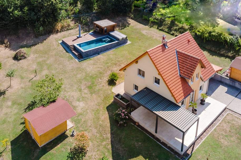 Exklusives Einfamilienhaus auf 2.212 m² Grundstück in ruhiger Wohnlage mit Pool, Haus-kauf, 697.000,€, 2625 Neunkirchen