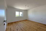 Wunderschöne Doppelhaushälfte // Zweitbezug | Eigengarten | 2 PKW Stellplätze | Luft-Wärmepumpe | Erlenweg - Haus 2B | ab 1. April 2026