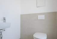 BEZAUBERNDE DG-MAISONETTE IM ERSTBEZUG: 2 ZIMMER, TERRASSE, TRAUMAUSSICHT - PROVISIONSFREI!