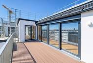 ERSTBEZUG: Dachmaisonette mit Südterrasse in charmantem Altbau