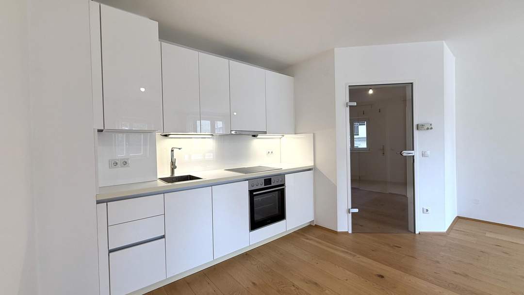 Helle, zentral begehbare Neubauwohnung (freier Mietzins) in Top-Lage
