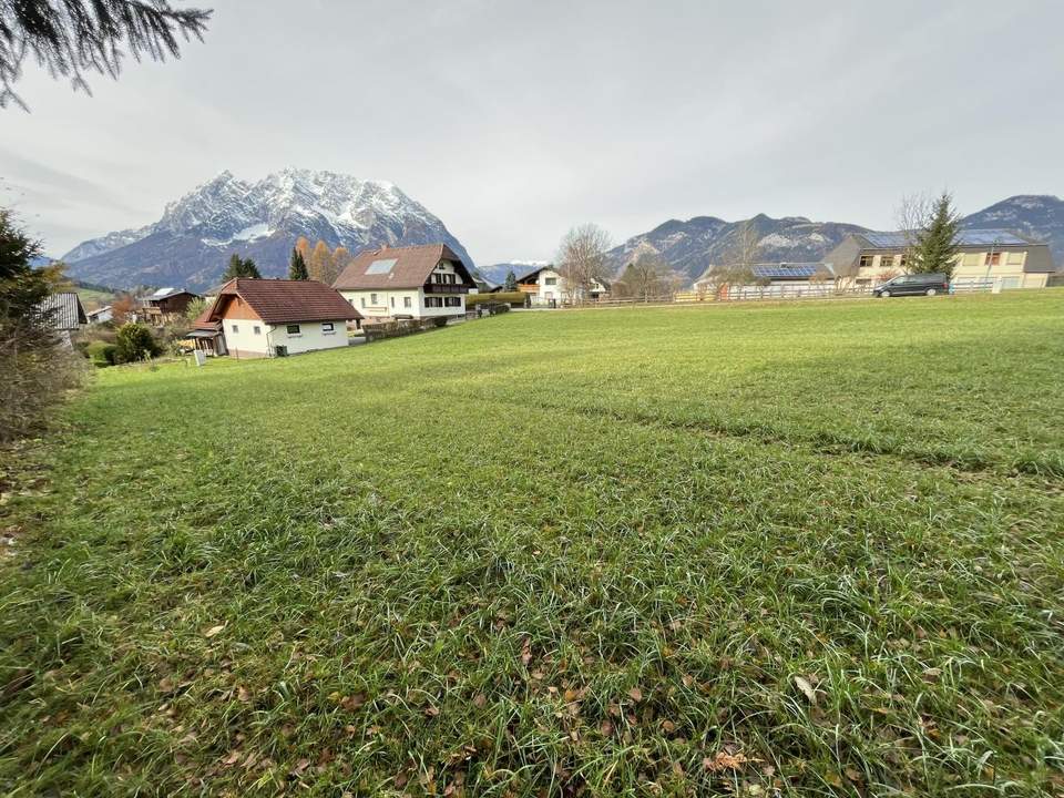 großzügiges Grundstück in Traumlage, teilbar