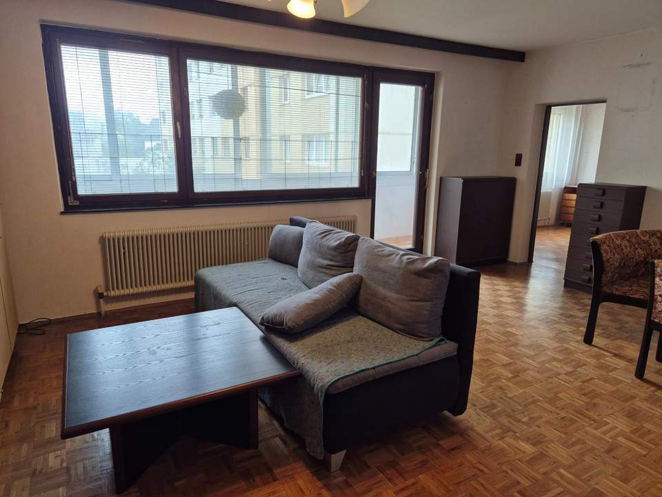 4 Zimmer Wohnung mit Loggia - tolle Raumaufteilung!