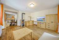 Hochwertige Dachgeschosswohnung mit schönem Ausblick in Ruhelage