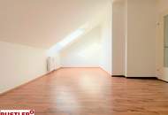 UNI-NÄHE | Kompakte Dachgeschosswohnung mit separater Küche