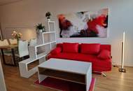 WEITBLICK garantiert: Modern möblierte 2-Zimmer-Wohnung mit Klima im One-Tower mit Pool und vielen Extras im Haus!