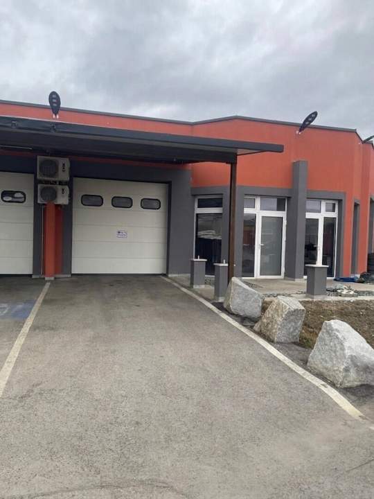 Große Halle, Werkstatt inkl. Hebebühne 92 m² GSR7