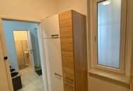 Sanierte charmante 2-Zimmer-Altbauwohnung