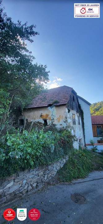 Märchenhaft großes Grundstück in Handlage mit grandiosen Ausblick auf die Burgruine Rehberg in 3500 Krems an der Donau